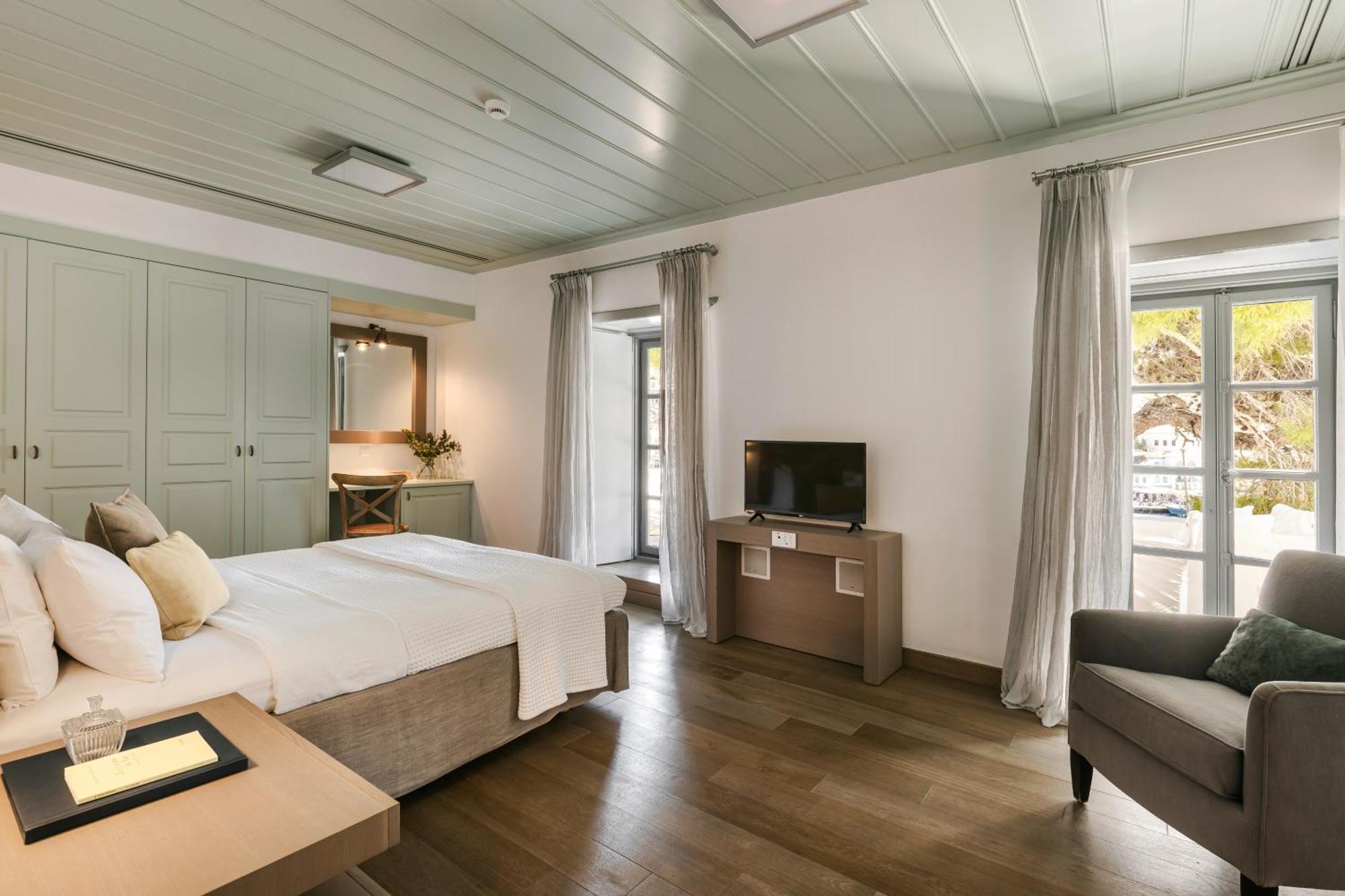 Hydrea Exclusive Hospitality 5* Идра